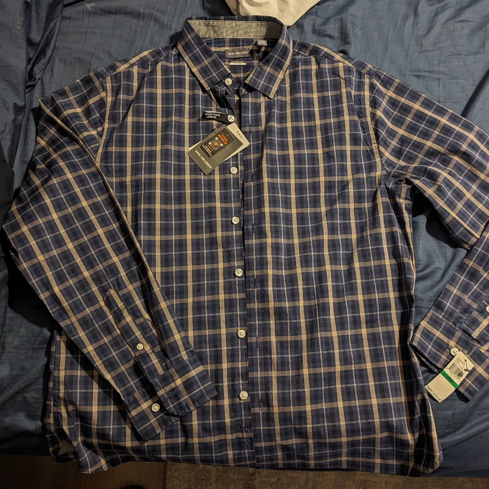 Van Heusen Slim Fit Never Tuck dress shirt size Large NWT